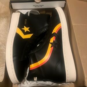 Converse x Rayguns men’s size 12.5